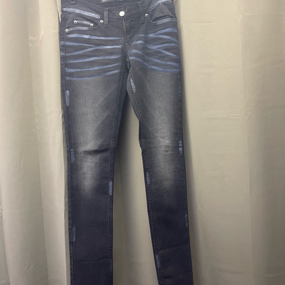 Skinny jeans
